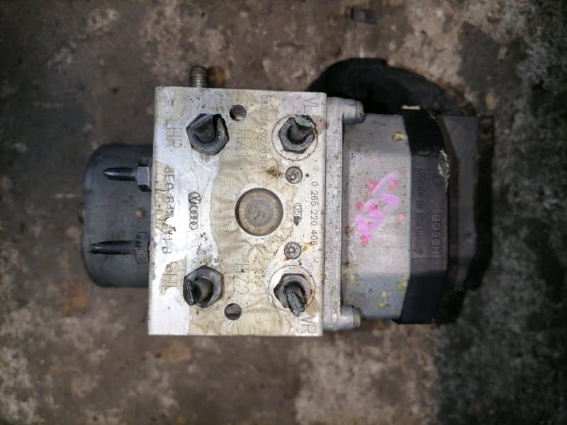 Блок abs Volkswagen Passat 3B5 APU 2000 (б/у)