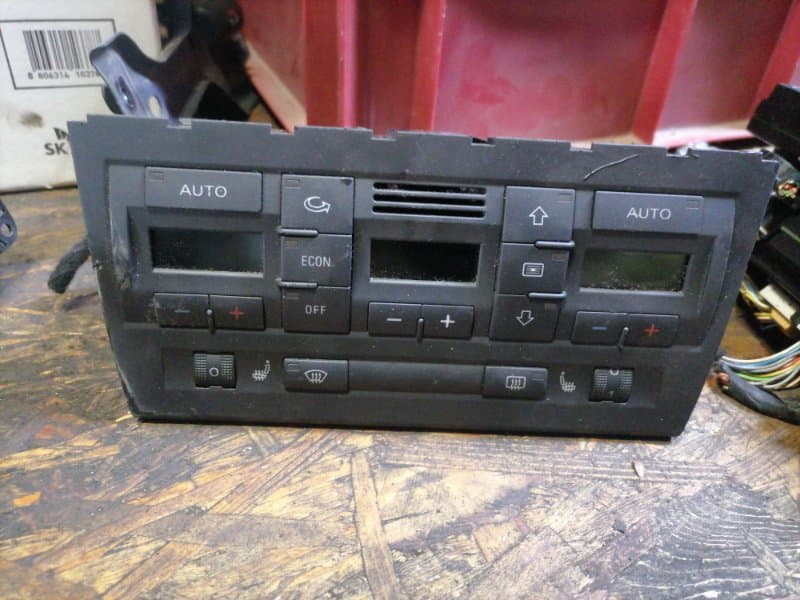 Блок управления климат-контролем Audi A4 8E5 AMB 2003 (б/у)