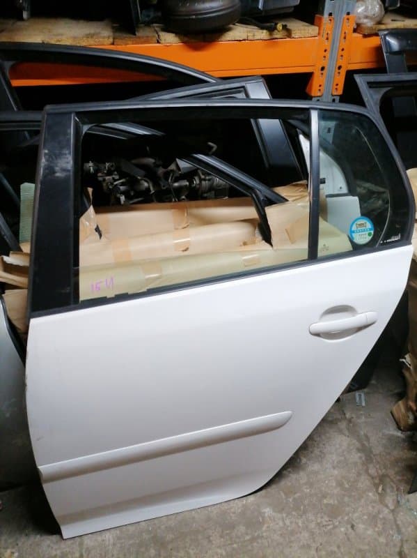 Дверь Volkswagen Golf 1K1 BLF 2006 задн. лев. (б/у)