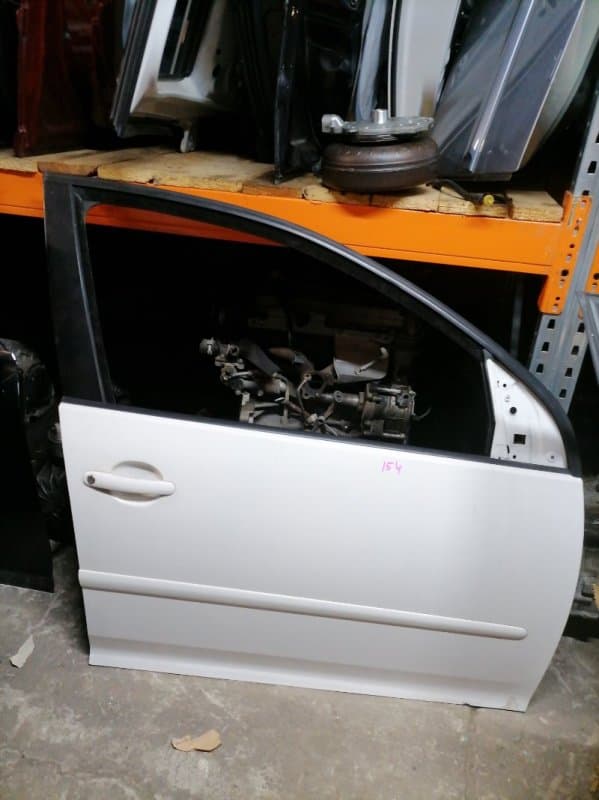 Дверь Volkswagen Golf 1K1 BLF 2006 перед. прав. (б/у)