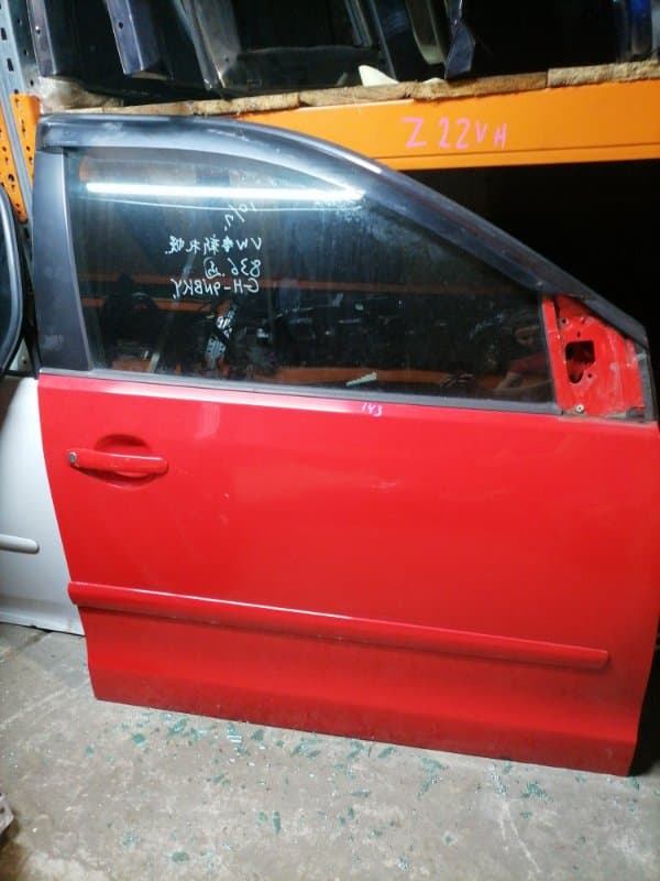 Дверь Volkswagen Polo 9N1 BUD 2009 перед. прав. (б/у)