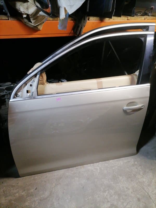 Дверь Volkswagen Jetta 1K2 BLG 2008 перед. лев. (б/у)