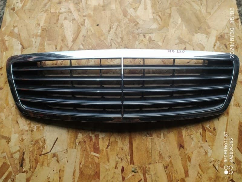 Решетка радиатора Mercedes S-Klasse W220 112.972 2004 (б/у)