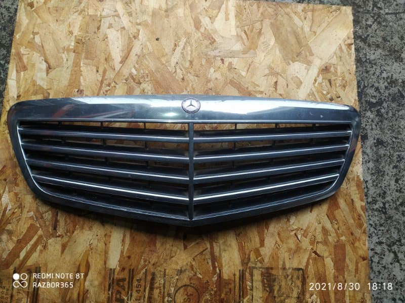 Решетка радиатора Mercedes S-klasse W 221 2010 (б/у)
