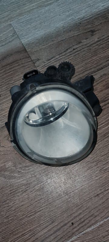 Фара противотуманная Volkswagen Touareg 7L6 BMV 2005 перед. лев. (б/у)