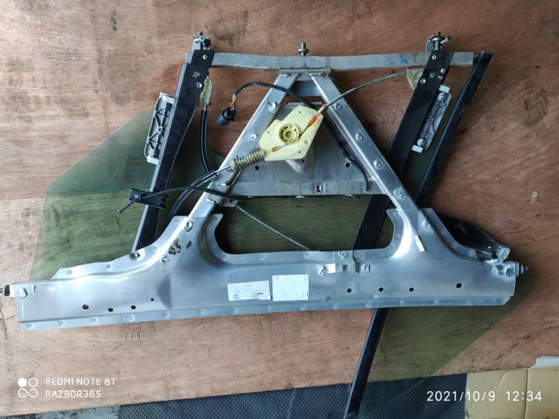 Рамка двери Audi TT 8N3 BHE 2003 прав. (б/у)