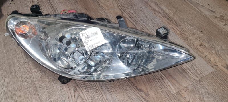 Фара Peugeot 307 ХЕЧБЕК TU5JP 2002 прав. (б/у)