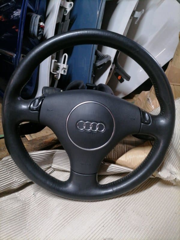 Руль Audi A4 8E5 AMB 2003 (б/у)