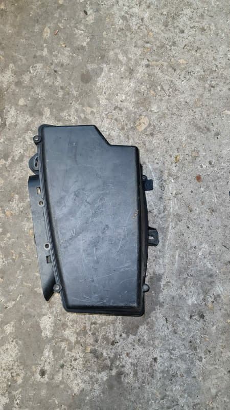 Корпус воздушного фильтра Volvo V70 SW B5254T4 2004 (б/у)