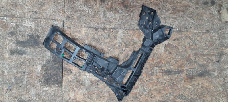 Кронштейн бампера Volvo XC90 ВНЕДОРОЖНИК D4204T11 2017 задн. прав. (б/у)