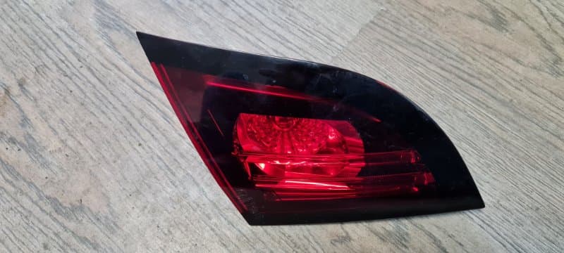 Фонарь крышки багажника Citroen DS4 N 1.6 THP 2012 лев. (б/у)