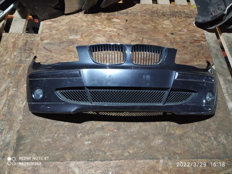 Бампер BMW 1 E87 N46B20AA 2006 перед. (б/у)