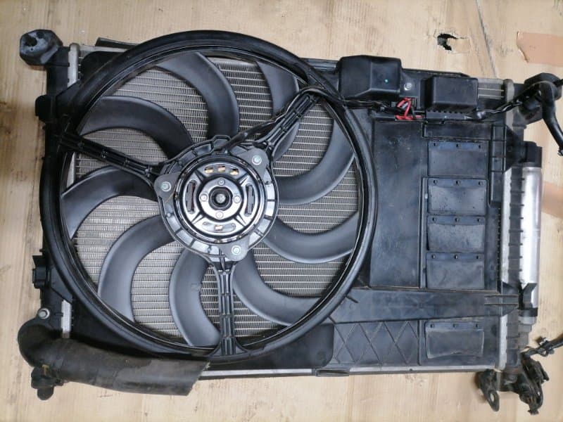 Комплект радиаторов с вентилятором MINI Cooper R50 W10B16AA 2002 (б/у)