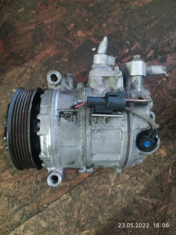 Компрессор кондиционера Jaguar XJ X350 4.2Л V8 AJ33 2004 (б/у)