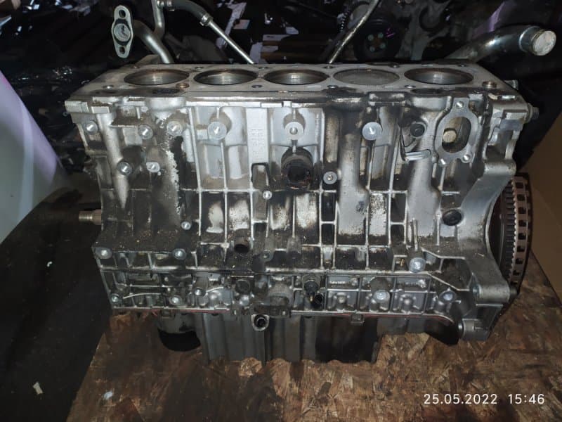 Блок цилиндров B5254T2 Volvo VOLVO XC90 P2 B5254T2 2006 (б/у)