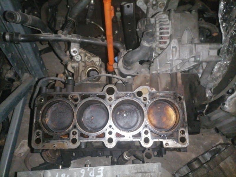 Блок цилиндров Audi A4 B6 AMB 2001 (б/у)
