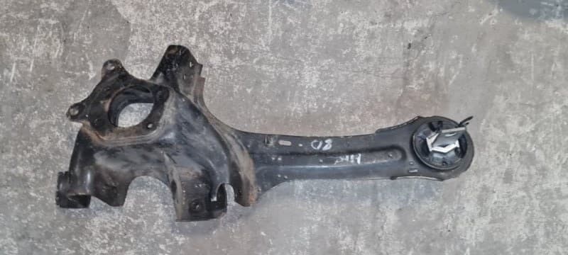 Рычаг подвески Volvo V70 УНИВЕРСАЛ B5254T 2012 задн. прав. (б/у)
