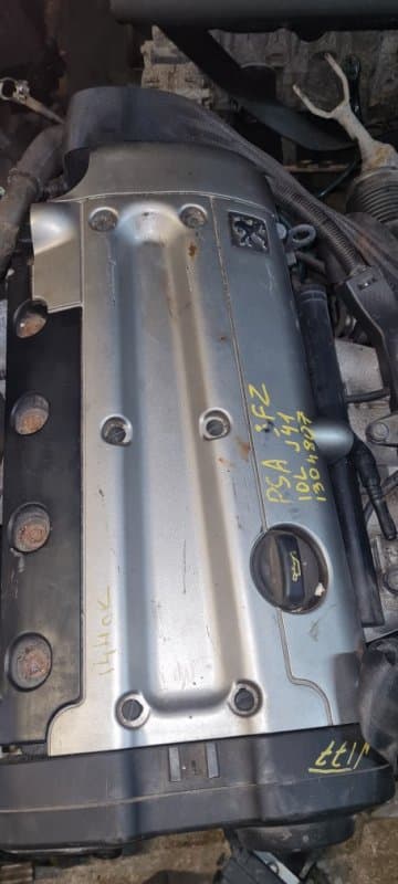 Двигатель Peugeot 407 6D 3FZ 2009 (б/у)