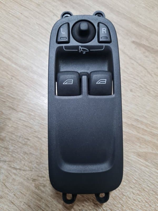 Блок управления стеклоподъёмниками Volvo C30 MK B5244S 2008 (б/у)
