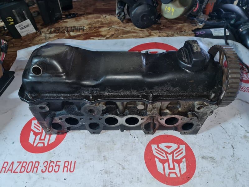 Головка блока цилиндров Volkswagen Passat B3 RP 1989 (б/у)