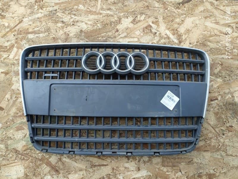 Решетка радиатора AUDi Q7 4L 4.2 BAR 2007 перед. (б/у)