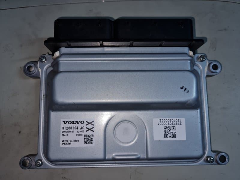 Блок управления ДВС Volvo S60 P3 B6304T 3.0 2010 (б/у)