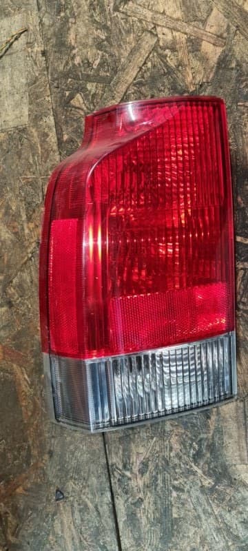Фонарь Volvo XC70 УНИВЕРСАЛ 2.4Т 2002 задн. лев. (б/у)