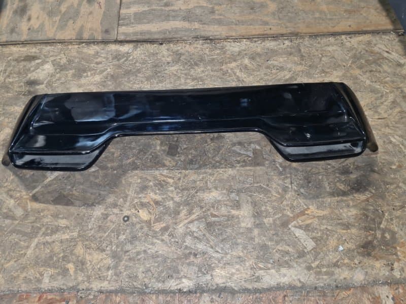 Спойлер крышки багажника Porsche Cayenne 955 M48.00 2005 (б/у)