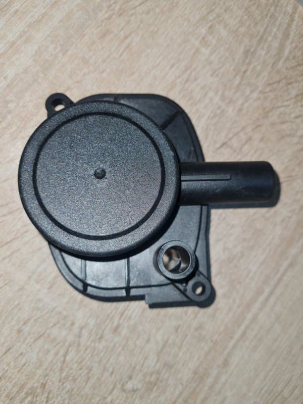 Крышка Volvo D5244T (б/у)