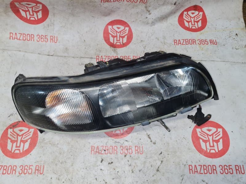 Фара галоген Volvo XC70 B5244T3 2002 прав. (б/у)
