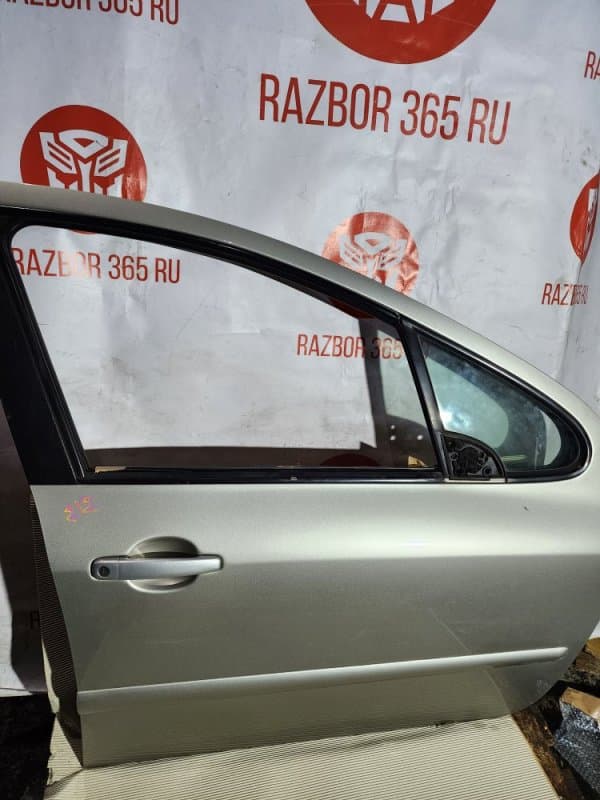 Дверь Peugeot 307 3H RFN 2004 перед. прав. (б/у)