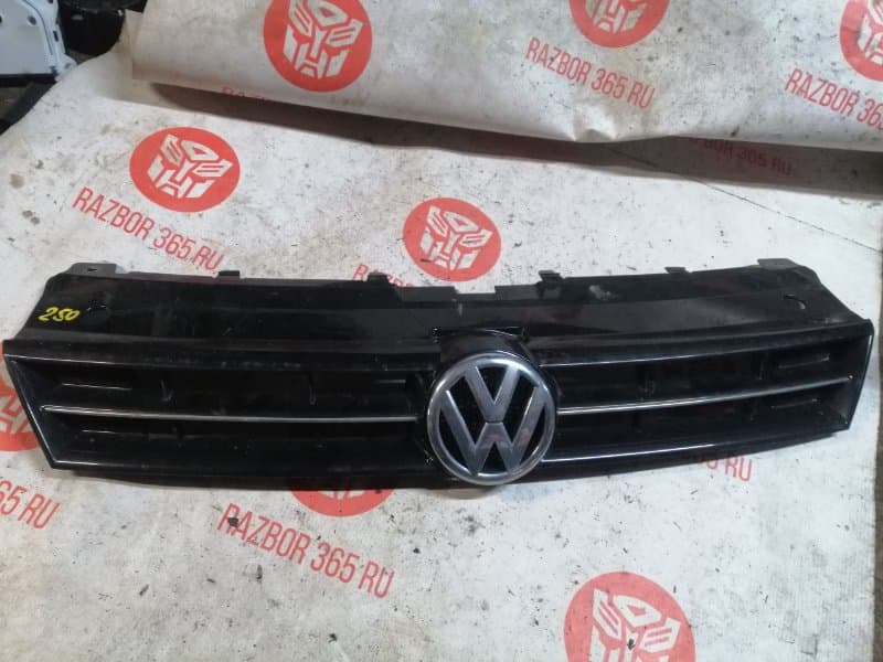 Решетка радиатора Volkswagen Polo 6R1 CBZ 2012 (б/у)