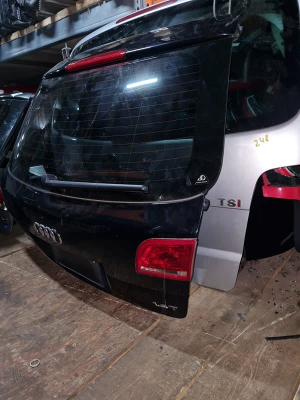 Крышка багажника Audi A3 8PA CAX 2011 задн. (б/у)