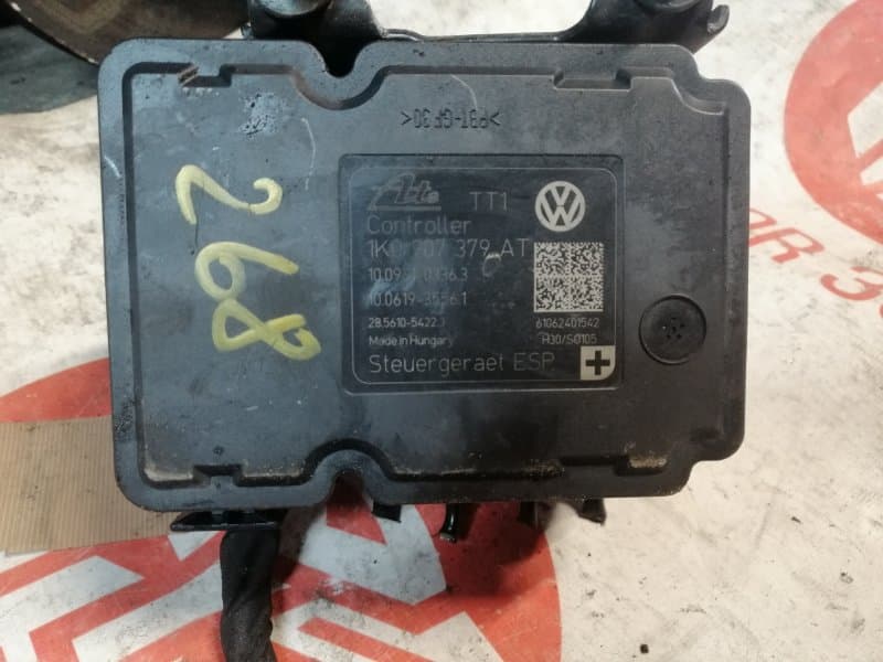 Блок abs Volkswagen Golf 5K1 CAX 2010 (б/у)