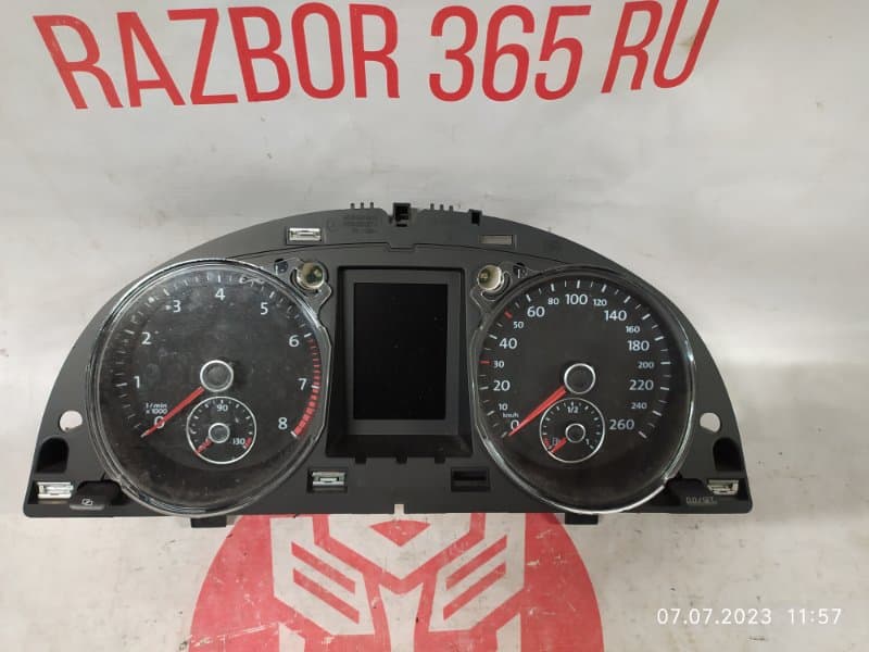 Щиток приборов Volkswagen Passat 365 CAX 2011 (б/у)