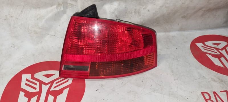 Фонарь Audi A4 8ED BWE 2006 задн. прав. (б/у)