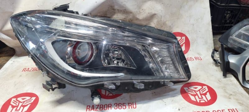 Фара ксенон Mercedes-Benz CLA-Class X117 270.920 2014 перед. прав. (б/у)