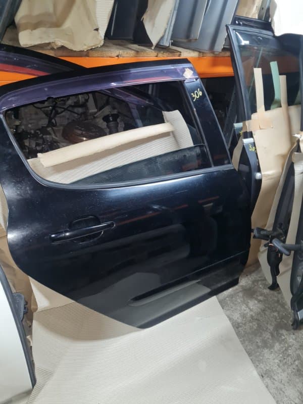 Дверь Peugeot 308 ХЕЧБЕК 1.6 2009 задн. прав. (б/у)