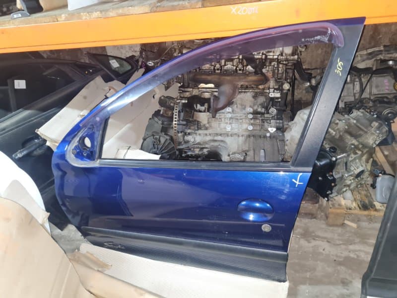 Дверь Peugeot 206 2A KFV 2009 перед. лев. (б/у)