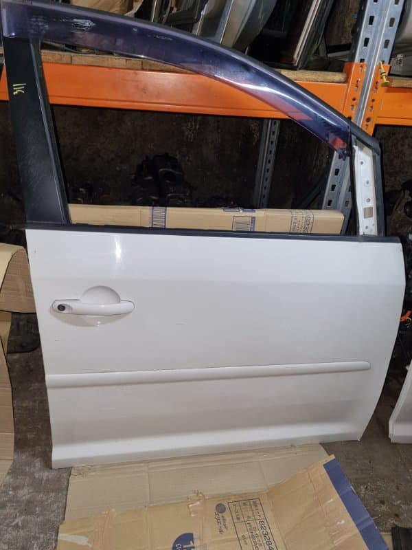 Дверь Volkswagen Touran 1T2 CAV 2009 перед. прав. (б/у)
