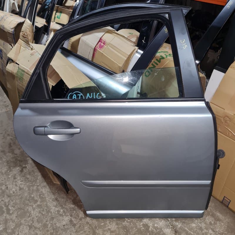 Дверь volvo S40 MS B5254T7 2009 задн. прав. (б/у)
