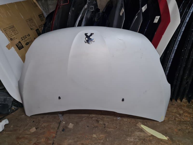 Капот Peugeot 208 CC HN01 2015 (б/у)
