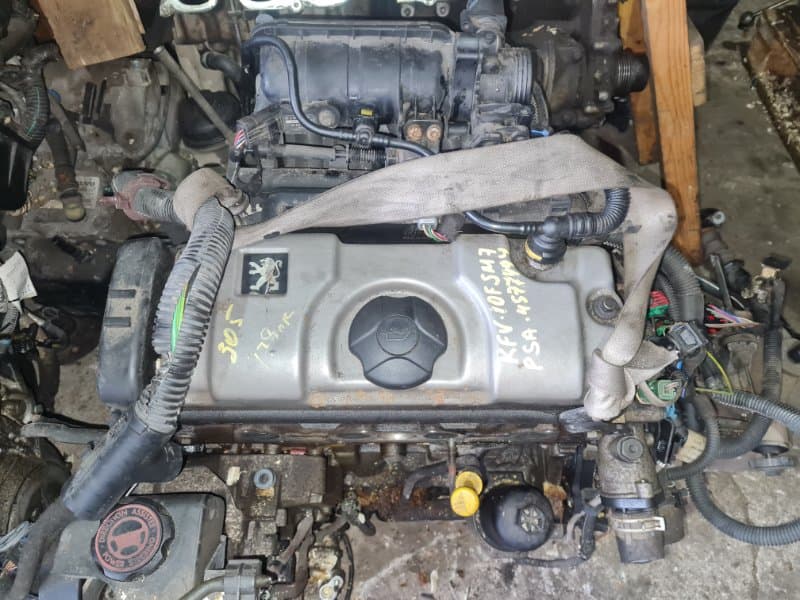 Двигатель Peugeot 206 2A KFV 2009 (б/у)
