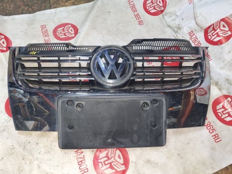 Решетка радиатора Volkswagen Jetta 1K5 CAV 2009 (б/у)