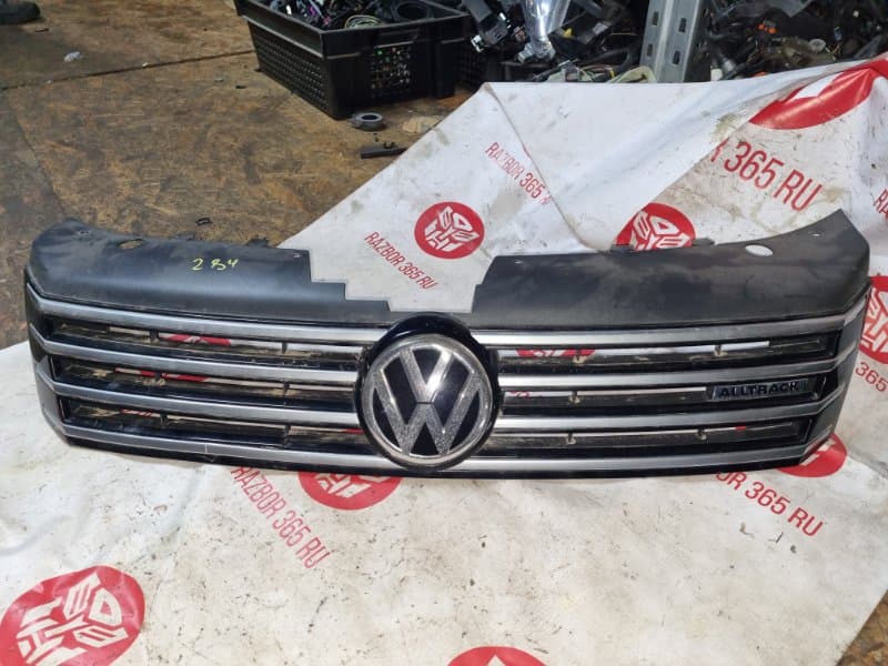 Решетка радиатора Volkswagen Passat 365 CCZ 2011 (б/у)