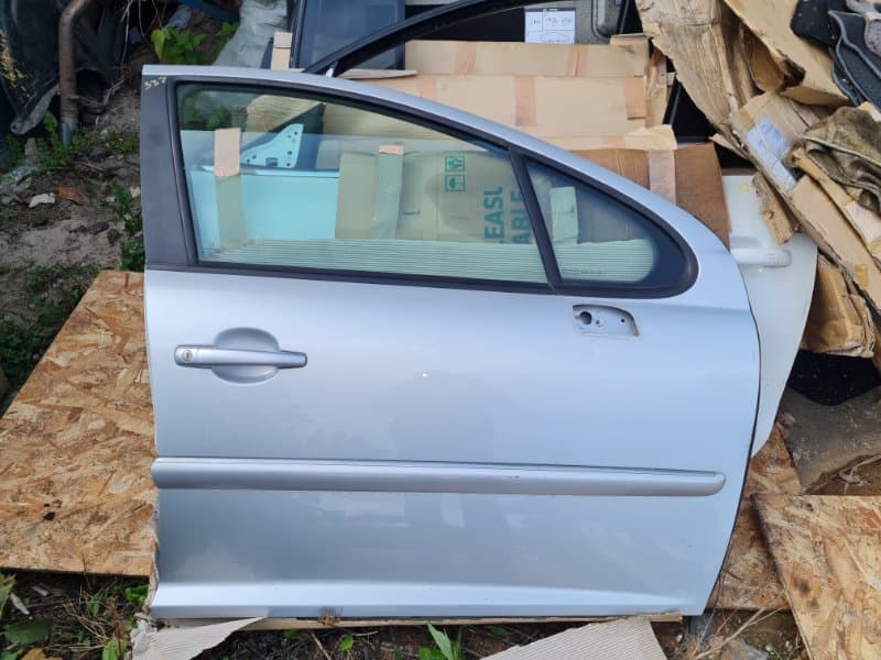 Дверь Peugeot 207 WK 5F01 EP6CD EUR 5 120Л.С. 2011 перед. прав. (б/у)