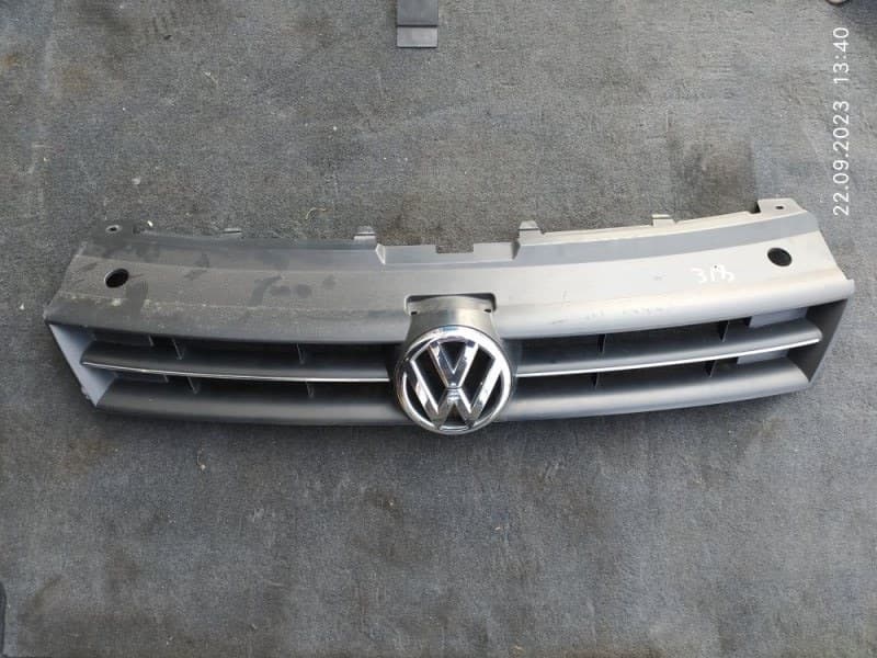 Решетка радиатора Volkswagen Polo 6R1 CBZ 2012 (б/у)