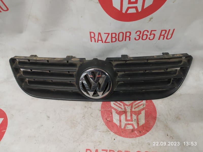 Решетка радиатора VOLKSWAGEN Polo 4 9N BKY 2007 (б/у)