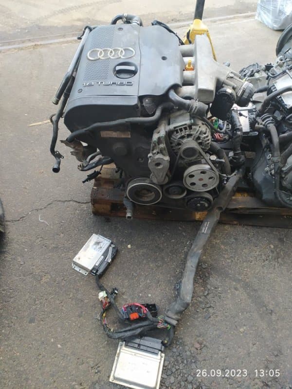 Двигатель AMB Audi A4 8E2 AMB 2002 (б/у)