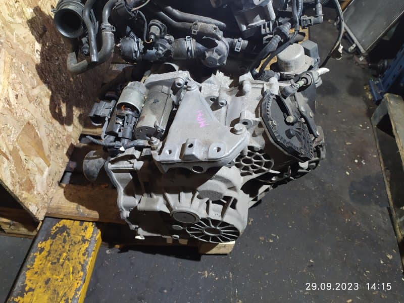 АКПП DSG 7 DQ200 MPH Volkswagen Golf 5K1 CAX 2011 перед. (б/у)